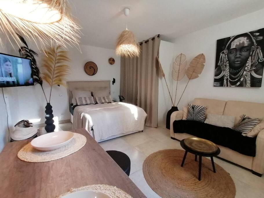 Ferienwohnung Superbe Studio Ethnique Hyères Exterior foto